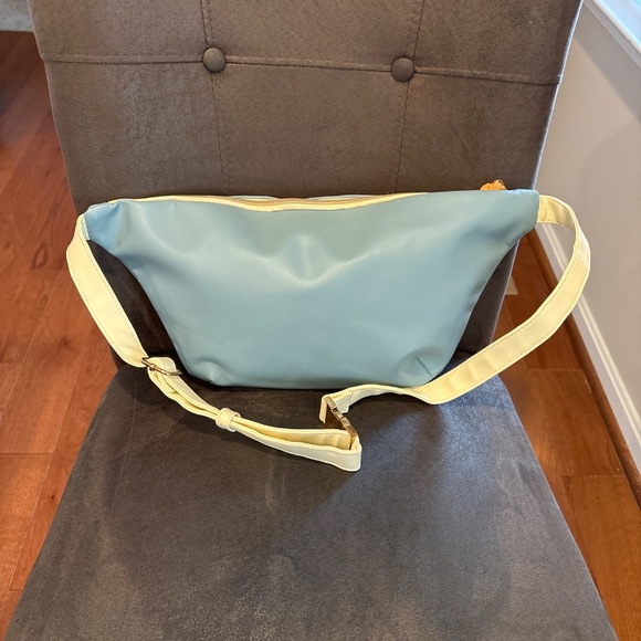 Disney Parks EUC Little Mermaid Live Action Film Belt Bag Fanny Pack - Picture 3 of 7